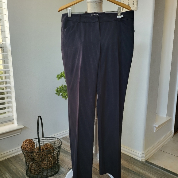 Tahari Pants - Picture 2 of 15